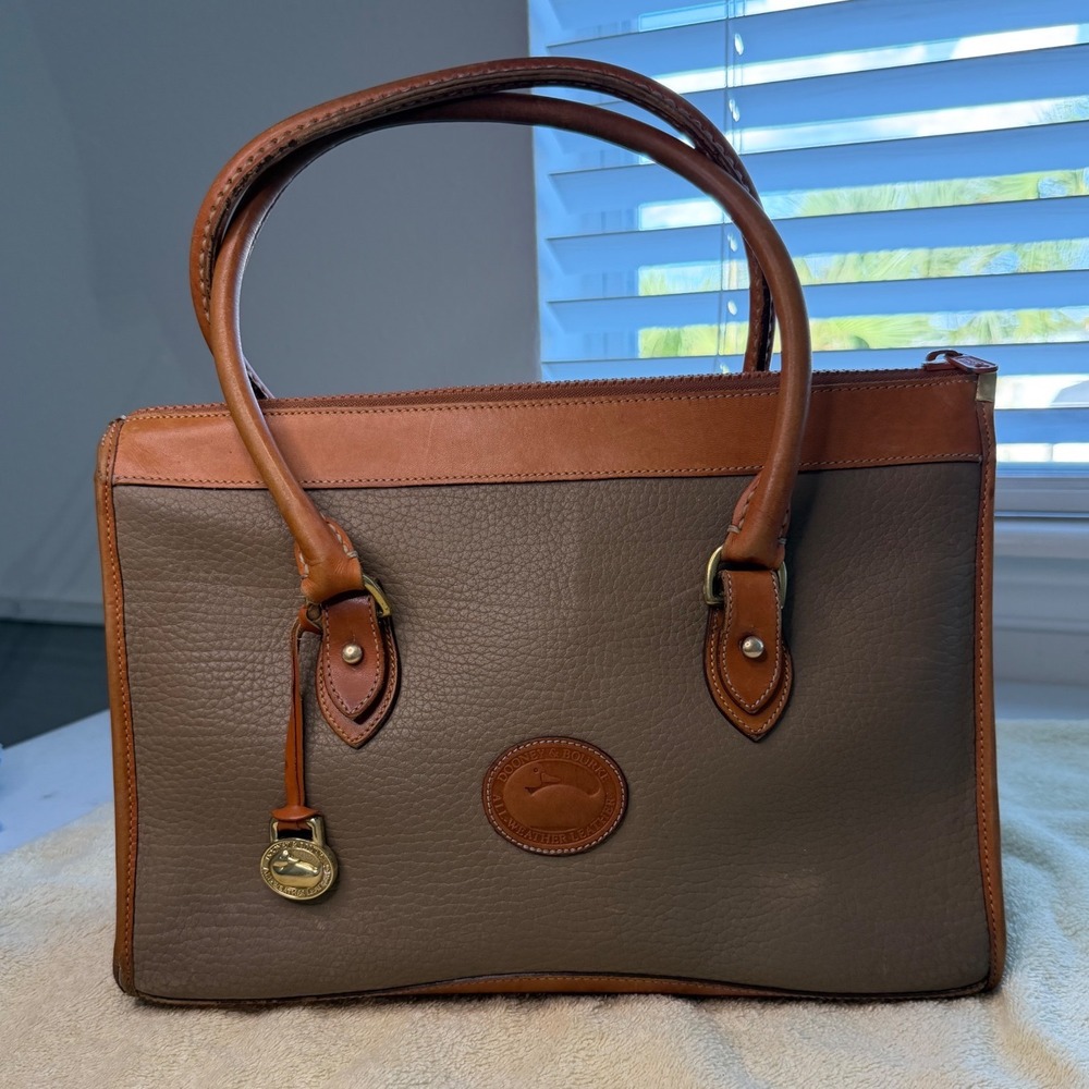 Dooney & Bourke Vintage All Weather Leather Satchel Taupe Tan USA A3910760